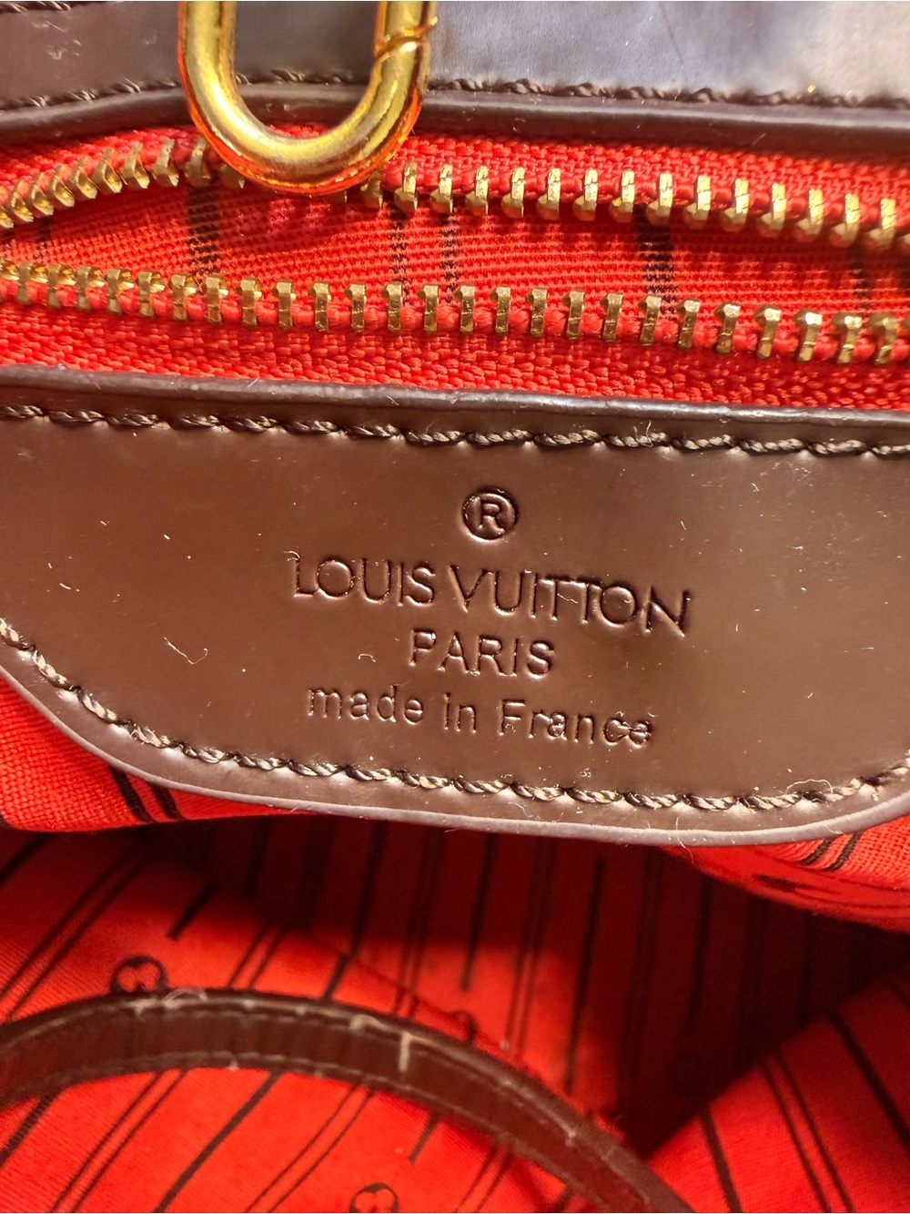 Louis Vuitton Brown Checkered Tote with Red Interior - Picture 15 of 15